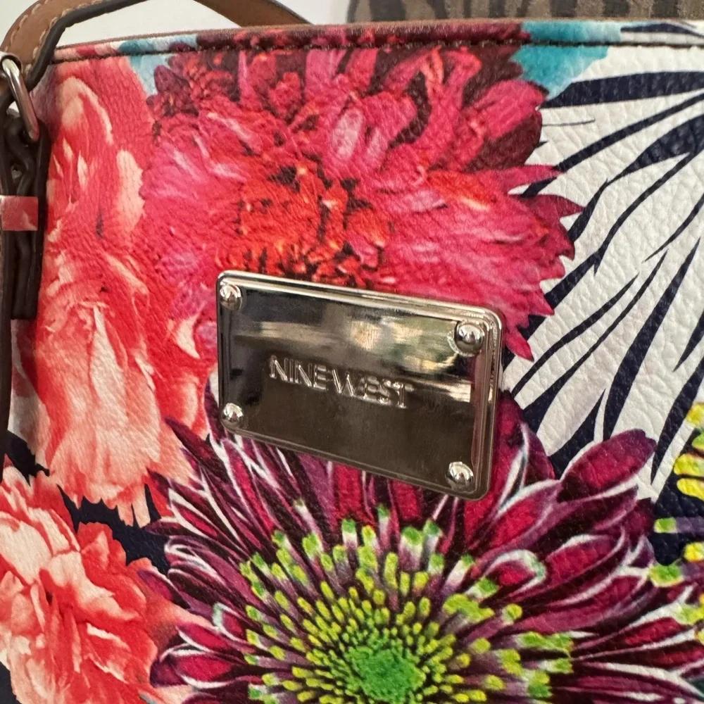 Nine West Floral Striped Tote Bag‎